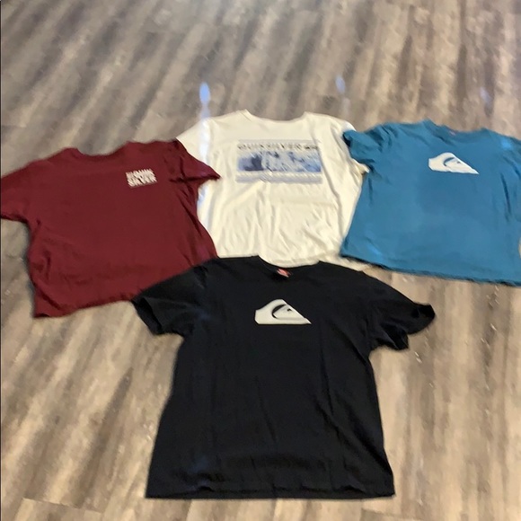 Quiksilver Other - QUICKSILVER SIZE L LOT OF 4 T-SHIRTS